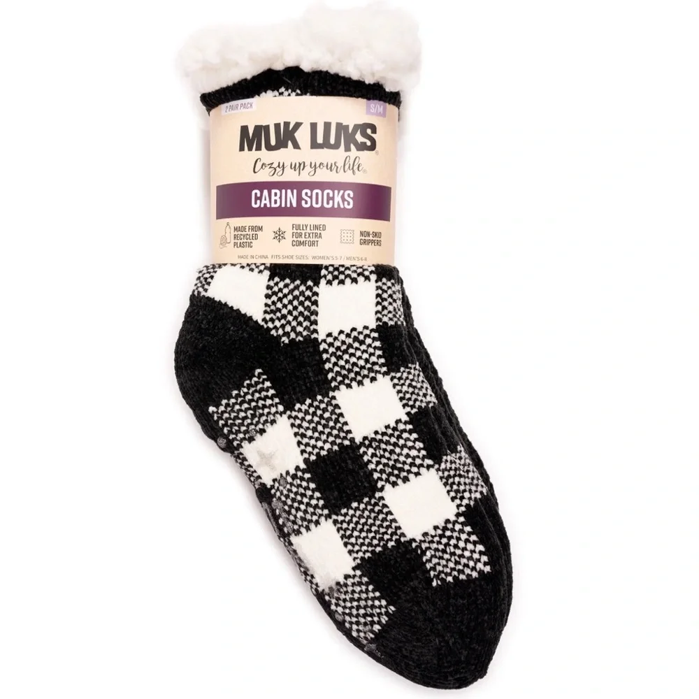 Muk Luks fit socks complement